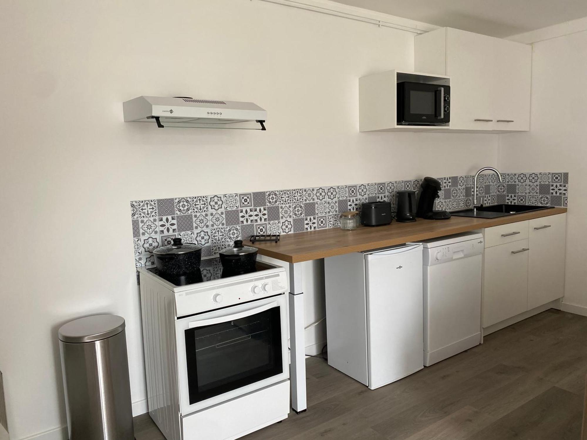 Maison Spacieuse Et Confortable 100M2 Avec Jardin Val-de-Reuil Exterior foto